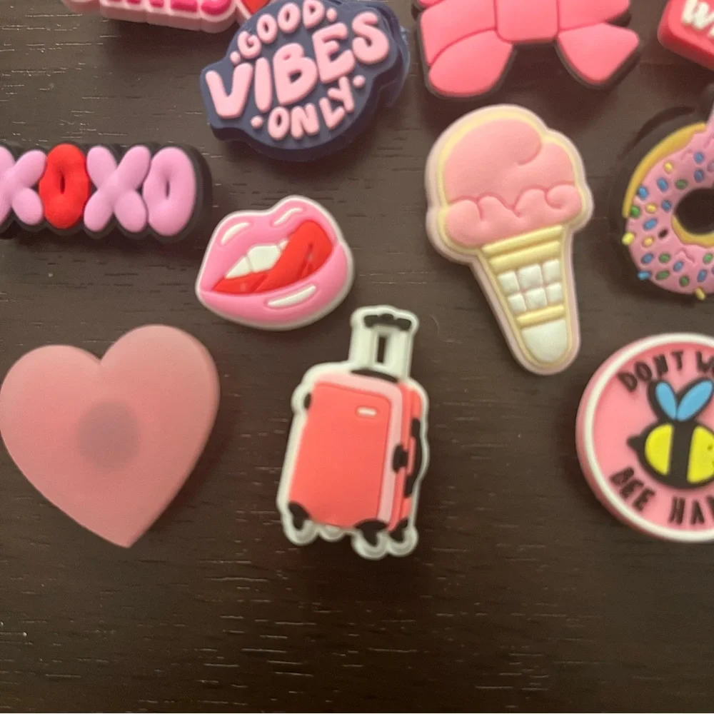 24-Piece Cute Pink Shoe Charm Set For Crocs / Girl Themed / Jibbitz‎ Compatible